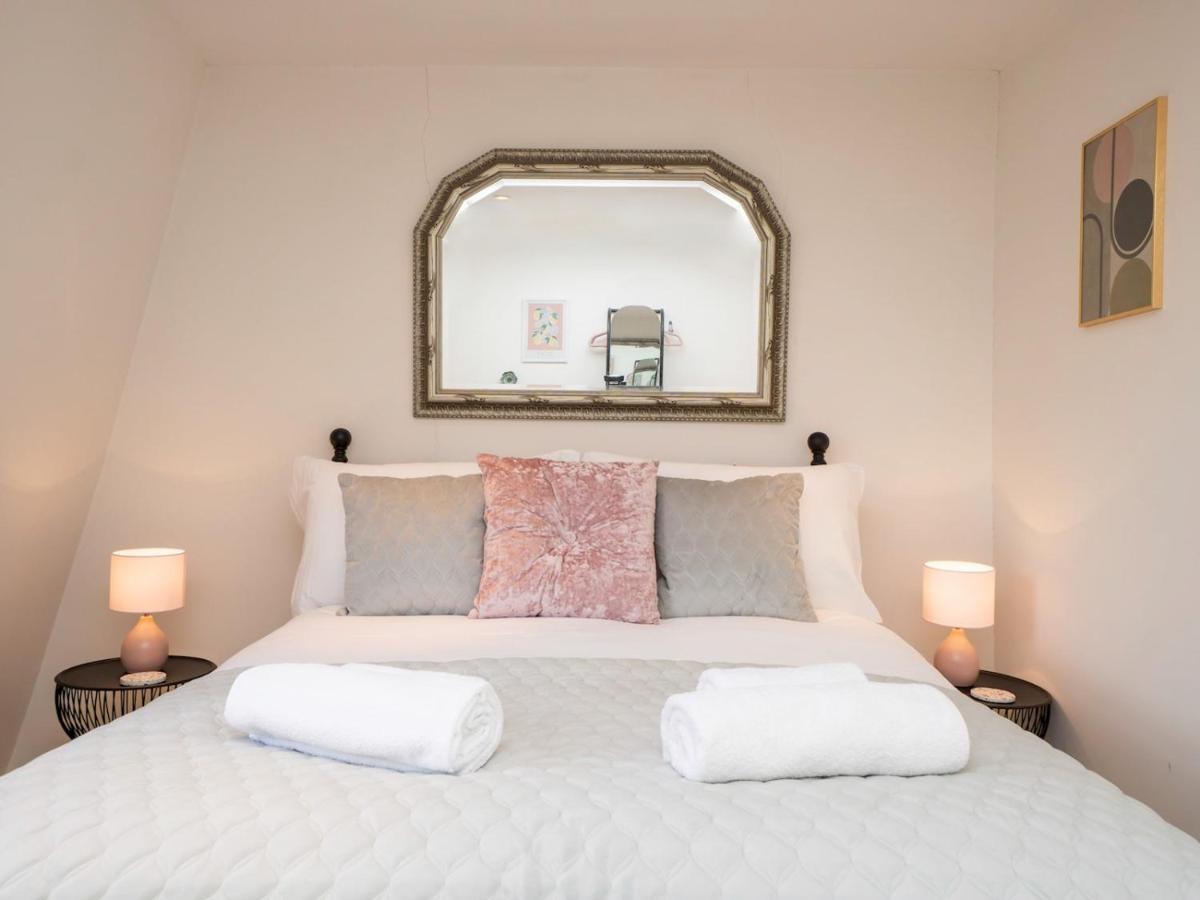 Pass The Keys 2 Bed Flat In The Heart Of Bath Apartment Bagian luar foto