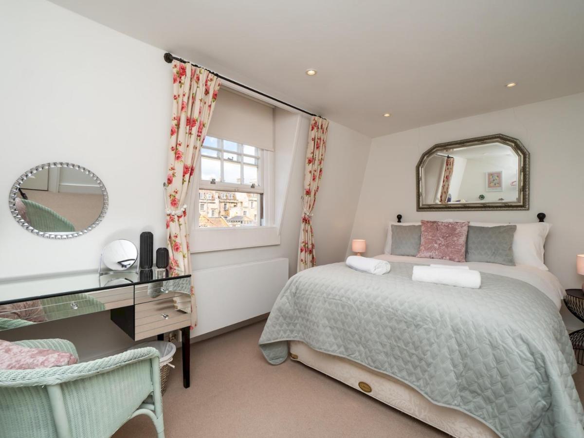 Pass The Keys 2 Bed Flat In The Heart Of Bath Apartment Bagian luar foto