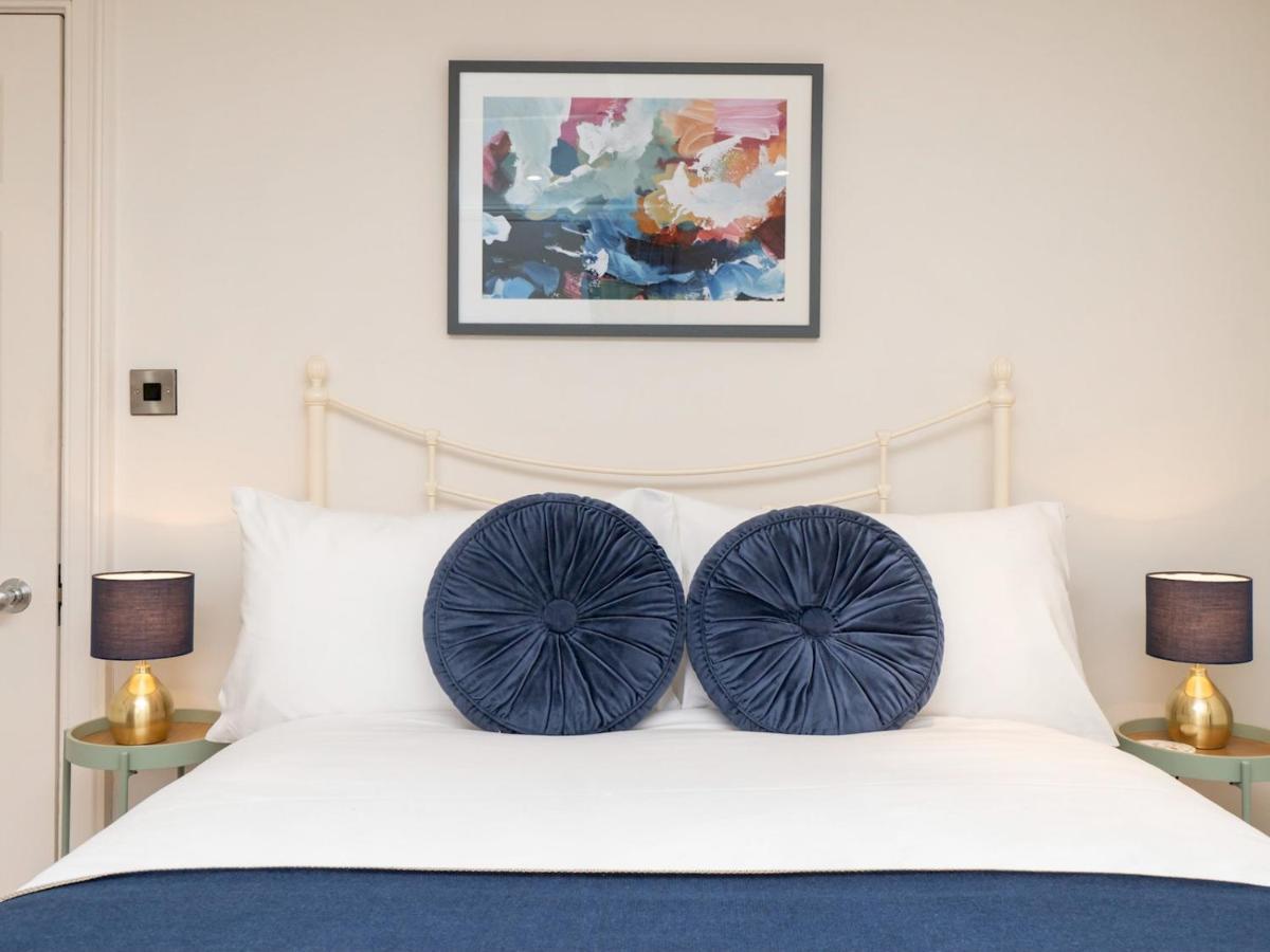Pass The Keys 2 Bed Flat In The Heart Of Bath Apartment Bagian luar foto
